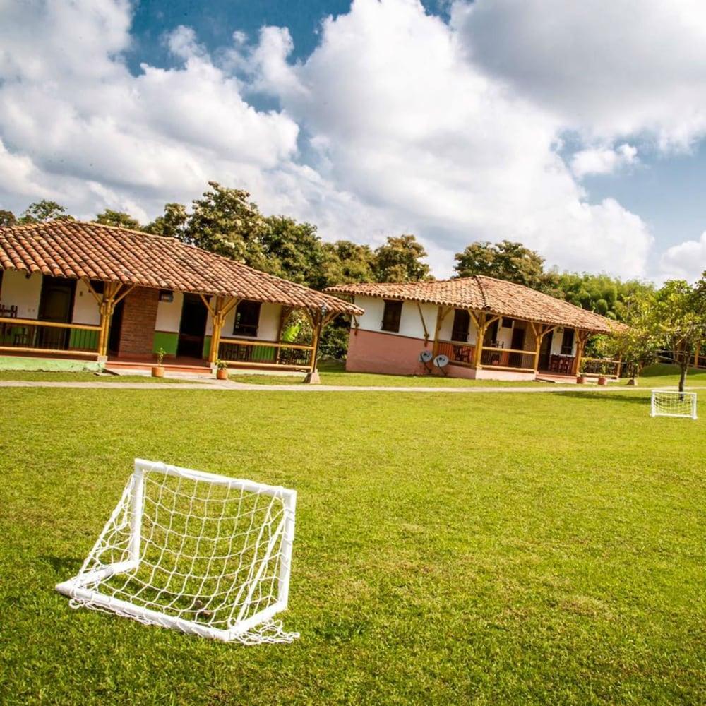 Hotel Campestre Montecarlo Montenegro Exterior photo